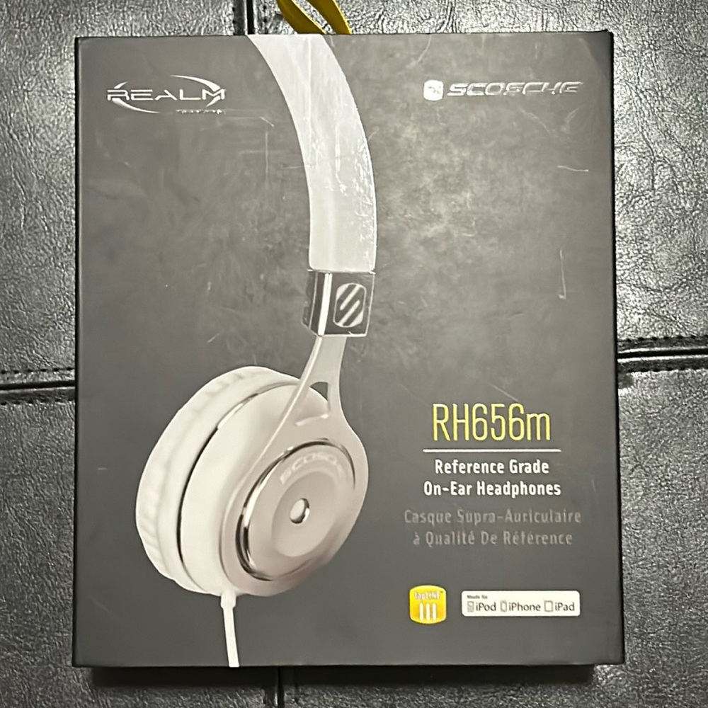 🎧 SCOSCHE HEADPHONES